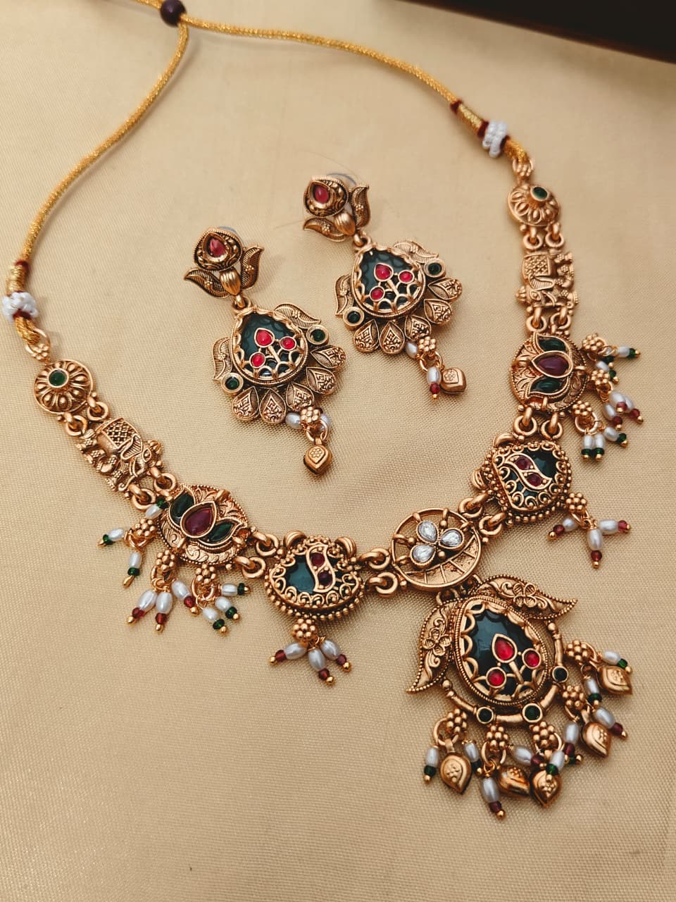 Beautiful Premium Quality Gold Plated Heritage Matt Chokker With Beautiful Earrings….